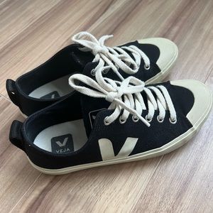 Veja sneakers